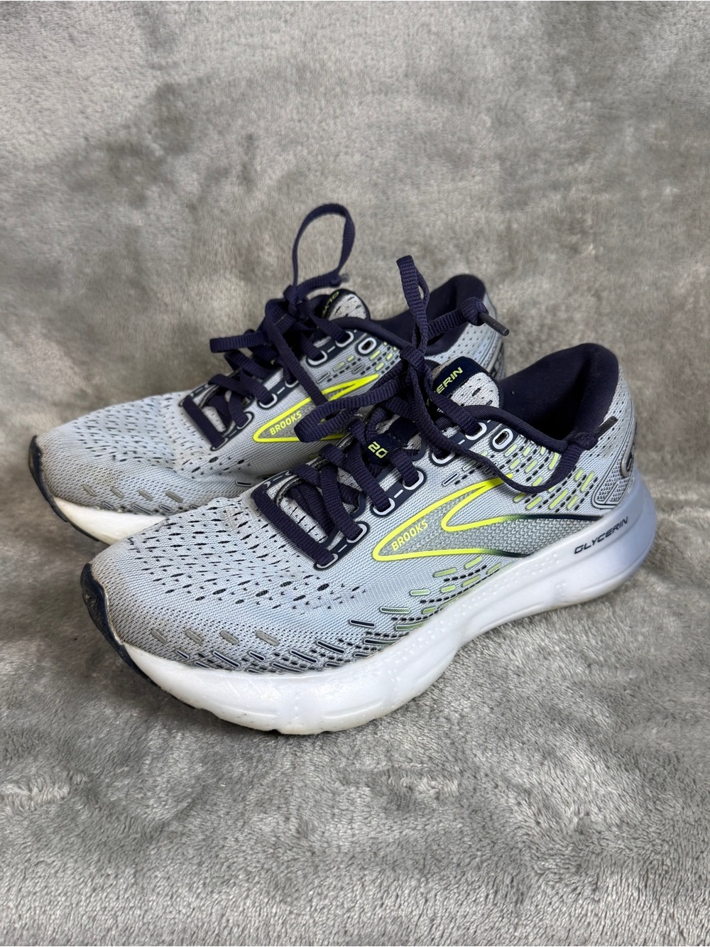 Brooks Women's Glycerin GTS 20 Size 6 Gray Neon Green Running Walking Sneakers